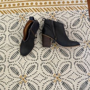 BP Black Leather Boots, size 8